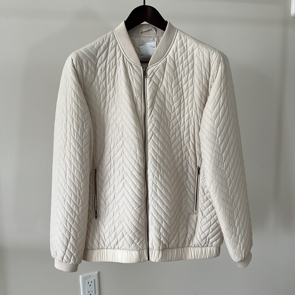 Spring-summer  light jacket. - Picture 2 of 10